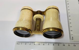 Prismáticos antiguos opera