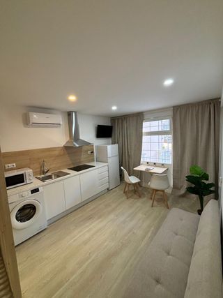 Estudio a estrenar en centro pineda 1 linea playa