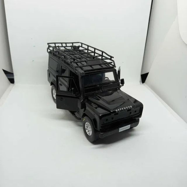 2 Land Rover  1/32, Tayumo y Bburago