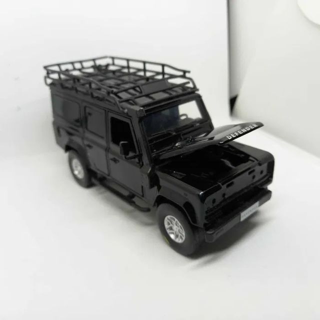 2 Land Rover  1/32, Tayumo y Bburago