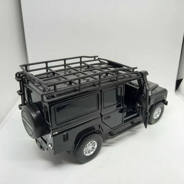 2 Land Rover  1/32, Tayumo y Bburago