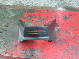 TAPA BAJO ASIENTO SUZUKI BURGMAN 125