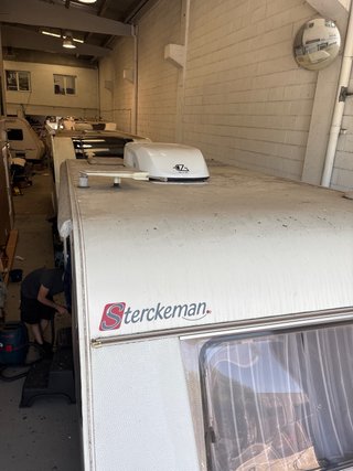 Aire acondicionado, Caravana--Autocaravana