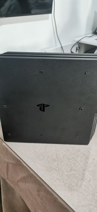 Ps4 pro 1TB