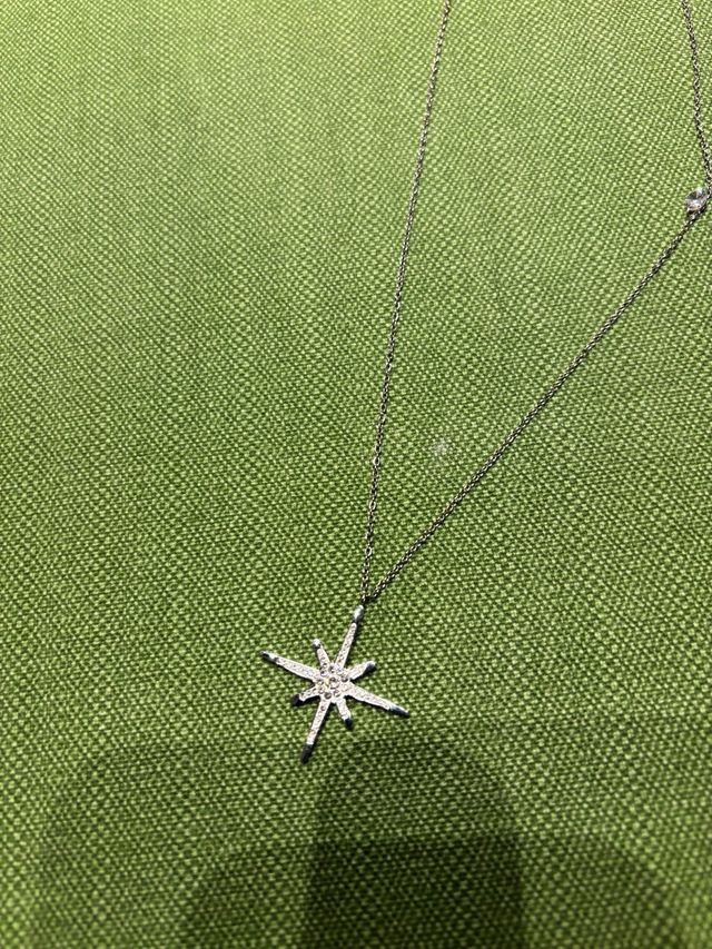 Collana Marlu” con stella e punto luce di