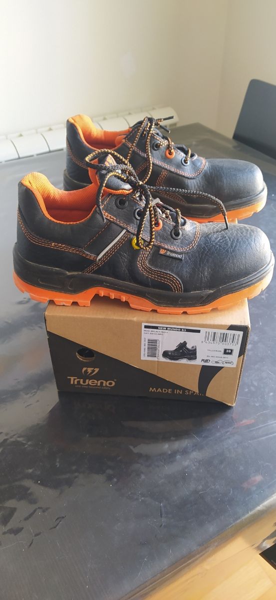 ZAPATOS DE SEGURIDAD T. 39 , DE PIEL