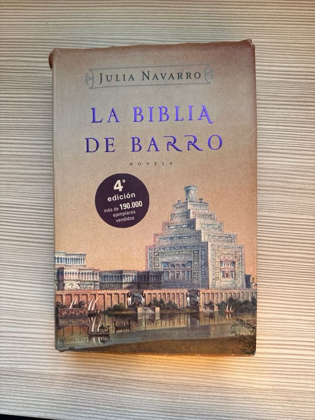 La Biblia de barro (Éxitos) (Spanish Edition)
