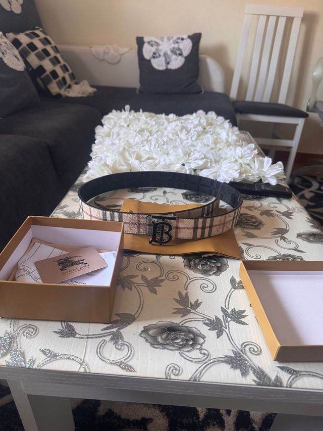 Cinturon Burberry oferta