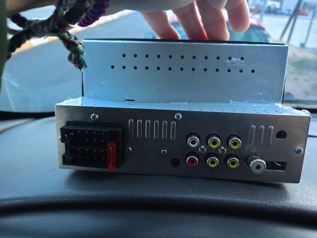 Radio reproductor multimedia 