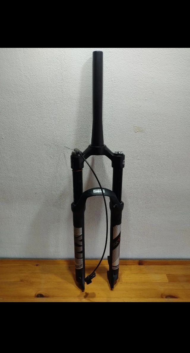 Horquilla Bucklos 29 de Aire con bloqueo