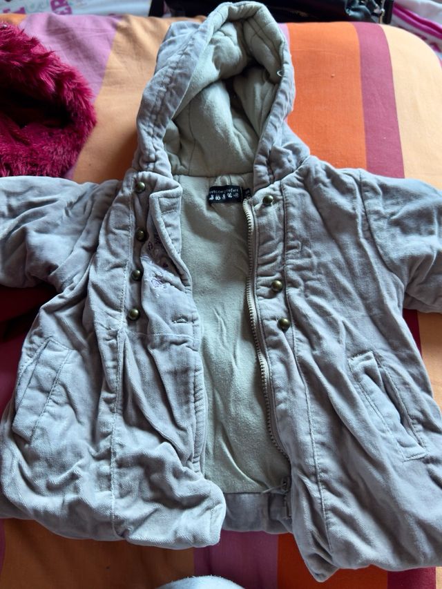 Lote de 4 Abrigo parka para niña 3 a 6 meses