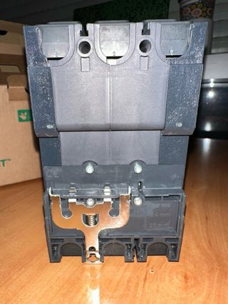 Interruptor automatico ComPacT NSXm160N