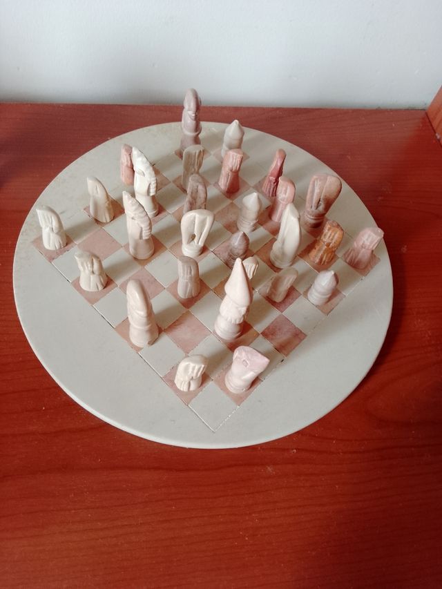 Scacchiera in pietra