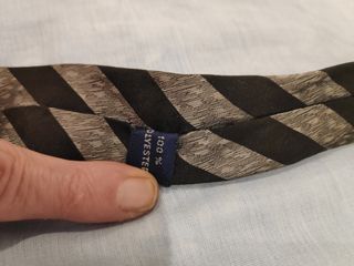 CORBATA CON RAYAS PARA HOMBRE