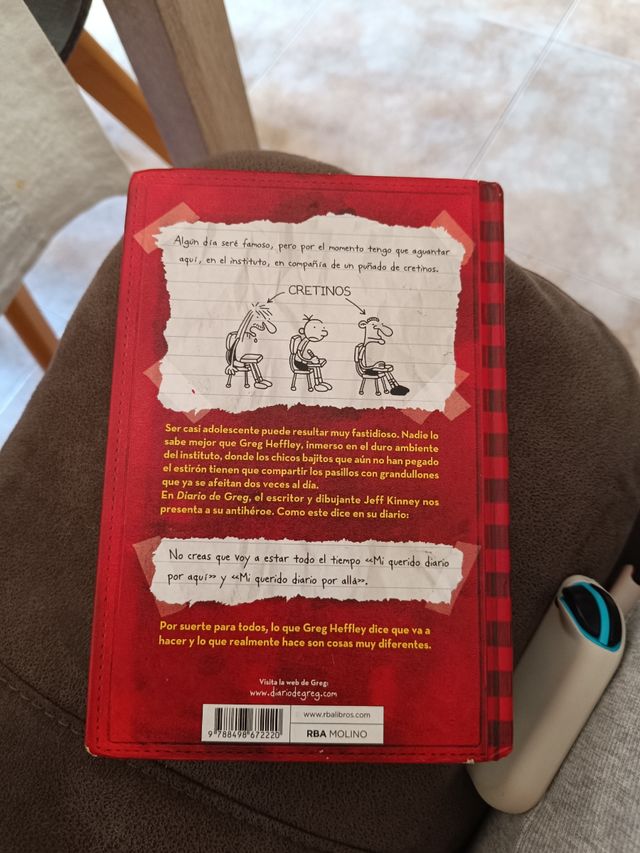 Diario de Greg 1 - Un pringao total