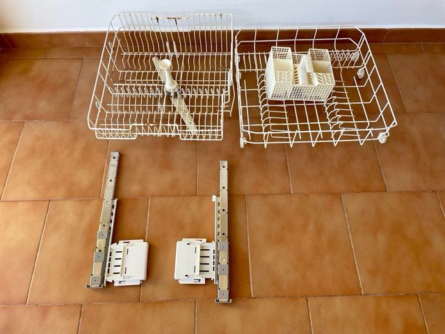 Despiece lavavajillas philips whirlpool 666