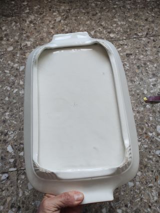 Piatto antico con immagini