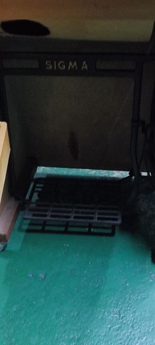 Máquina de coser Sigma antigua