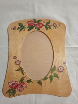 Portafoto con decorazioni floreali 