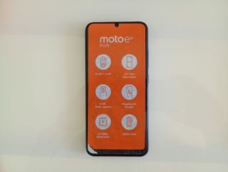 Telefono Motorola Moto e6 plus