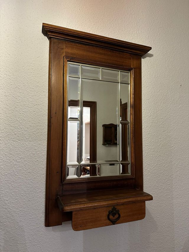 Espelho em madeira Viselated