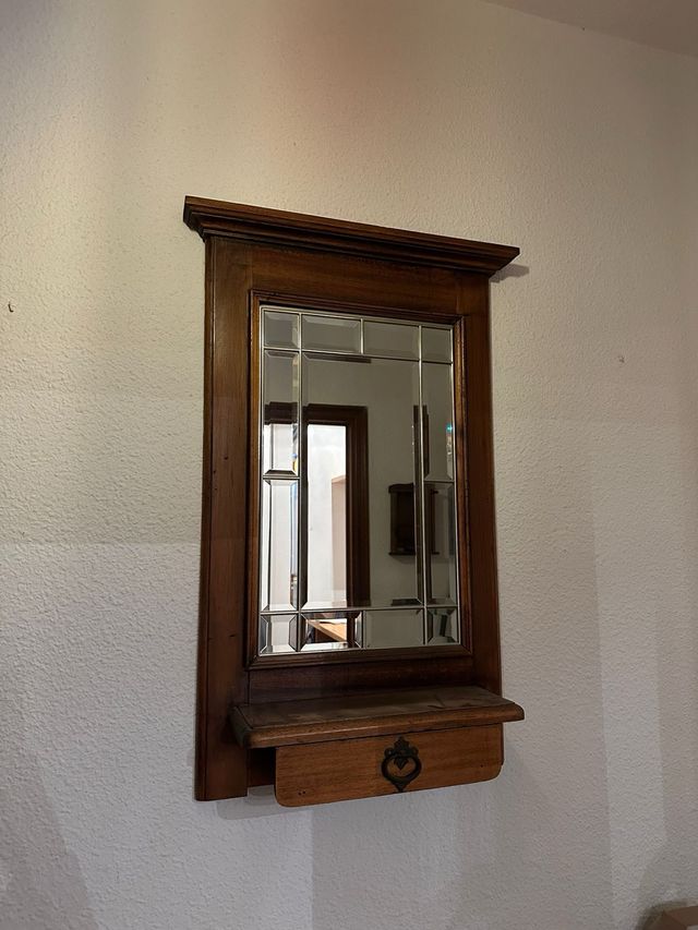 Espelho em madeira Viselated