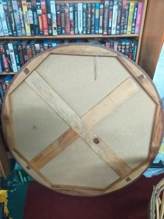 Mesa de cuero redonda 