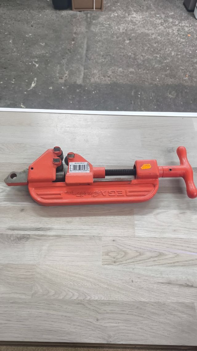 Cortatubos Egamaster