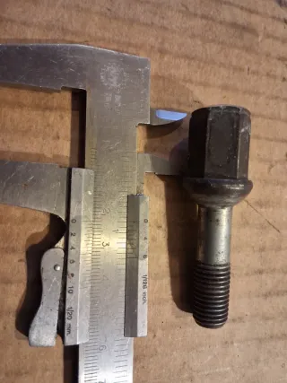 20 Bulloni Originali Mercedes W124 W201 Cerchi