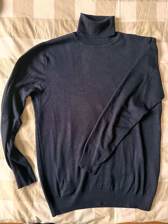 Maglione collo alto blu Dan John