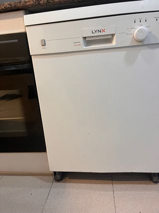 Lavavajillas Lunix seminuevo