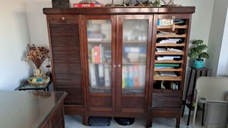 Librería y mesa despacho