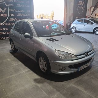 Peugeot 206 1.4 Hdi 70Cv. Con sólo 89.000 kms.