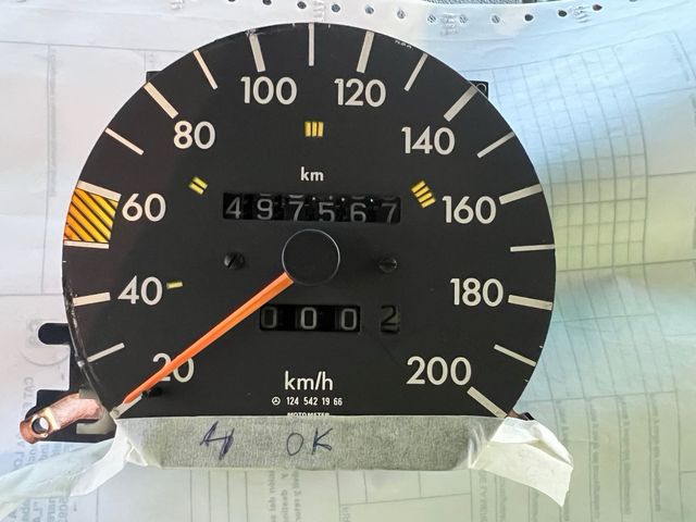 Reloj cuadro cuentakilometros Mercedes w 124