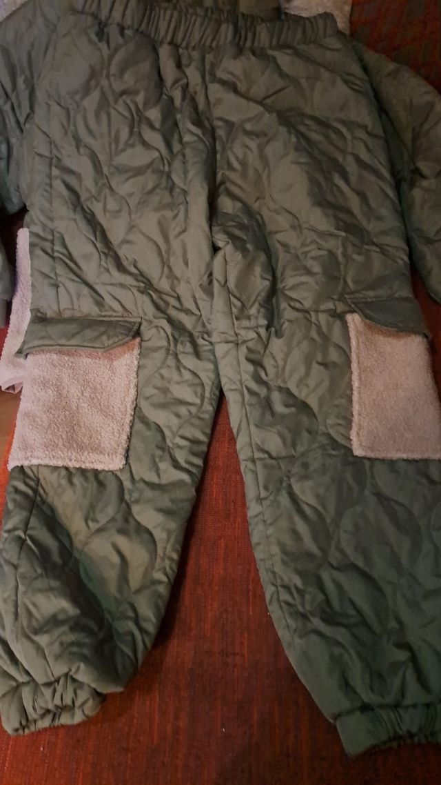 Chándal con borrego