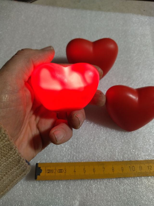 3 cuori in plastica luminosi S. Valentin