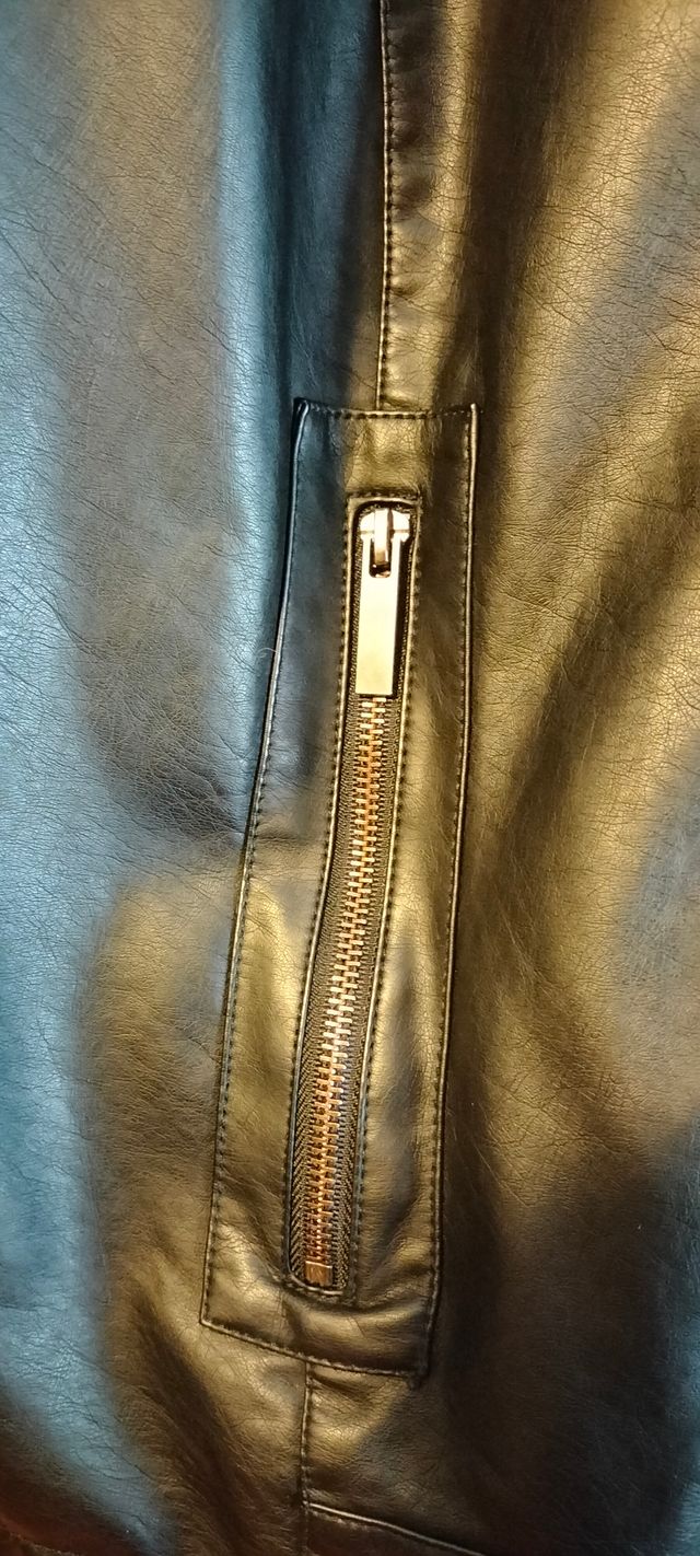 Giacchetto in finta pelle