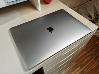 MacBook Pro 2017 (15") i7 a 2,9 GHz y 16 GB de RAM
