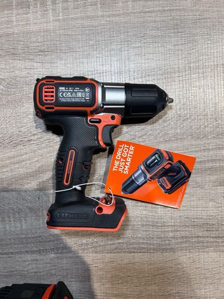 BLACKDECKER ASD18KB Taladro atornillador AVERIADO