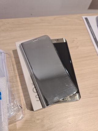 Samsung galaxy S6 edge plus.