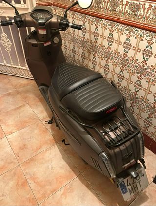 Moto Keeway Sixties 125