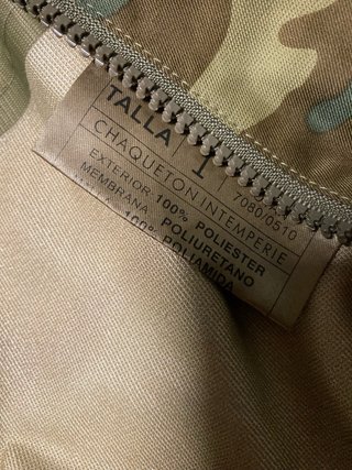 Traje interperie