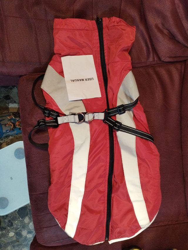 Oslueidy Abrigo Impermeable para perros