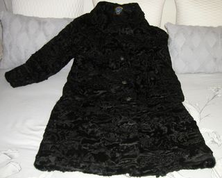 Abrigo vintage astracán estilo Audrey Hepburn