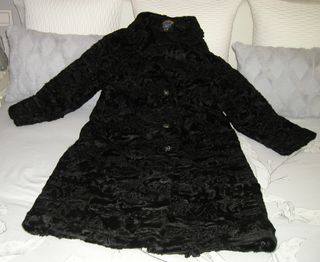 Abrigo vintage astracán estilo Audrey Hepburn