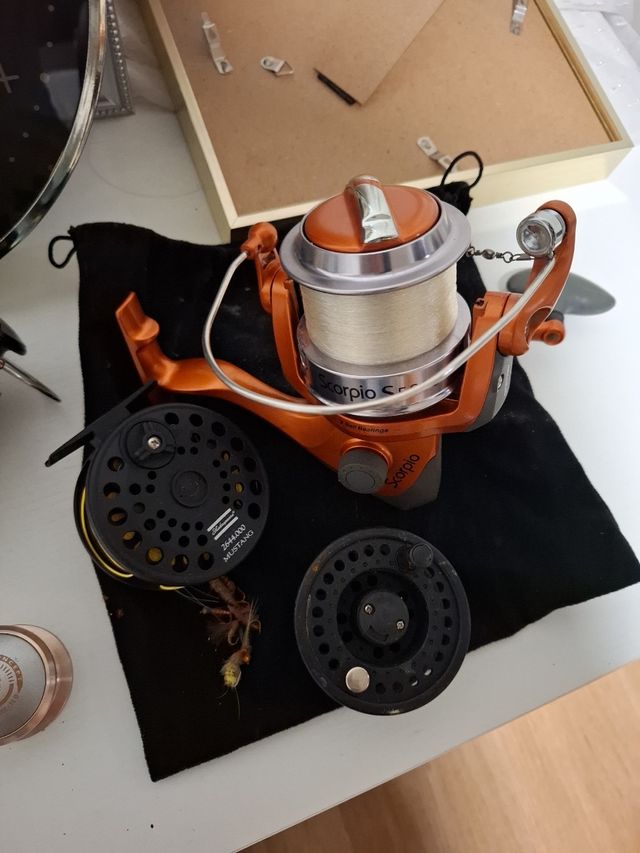 Carrete Pesca + Lote