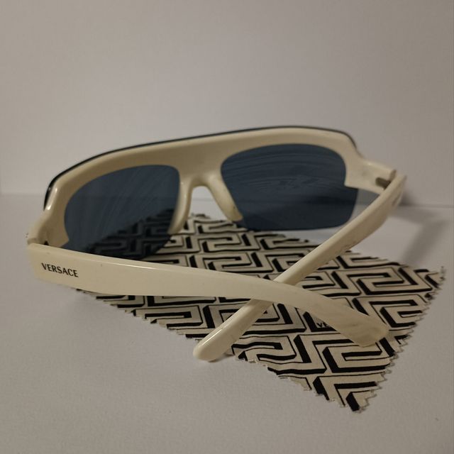 Occhiali da sole Versace