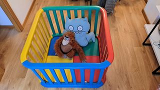 Mecedora,parque infantil y cuna