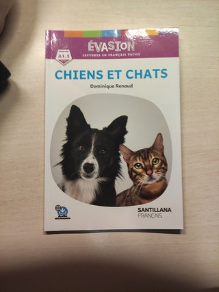 Libro francés CHIENS ET CHATS