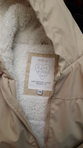 Impermeável de menina